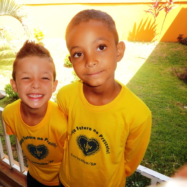 LBV distribui kits pedagógicos para crianças sorocabanas