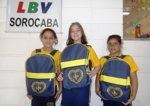 LBV distribui kits pedagógicos para crianças sorocabanas